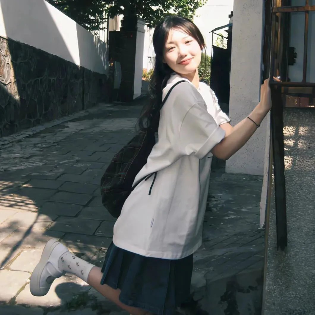 半岛邻居 海报